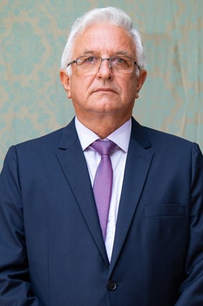 Prefeito Oclair Barão Bento